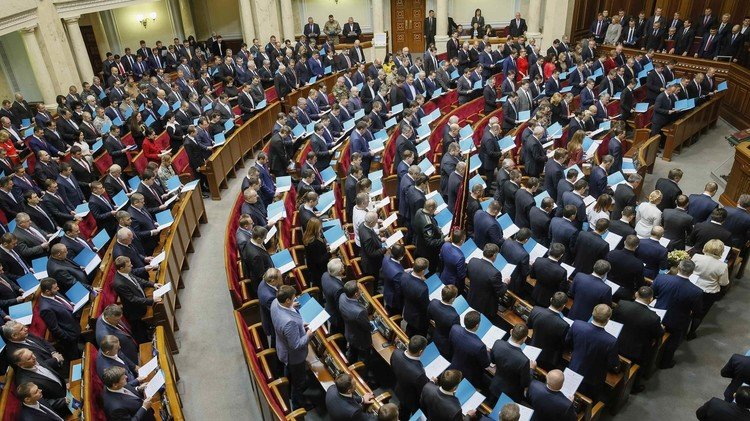 الرادا يخصص أموالا إضافية لاستمرار العملية العسكرية في دونباس