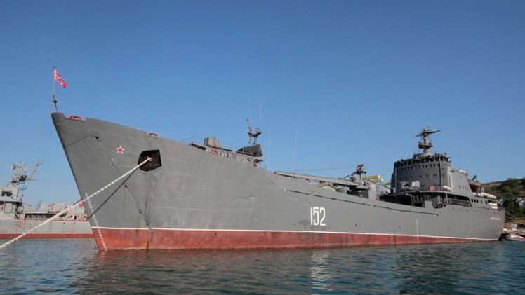 الورشة العائمة الروسية "138" تكمل مهمتها في ميناء طرطوس السوري