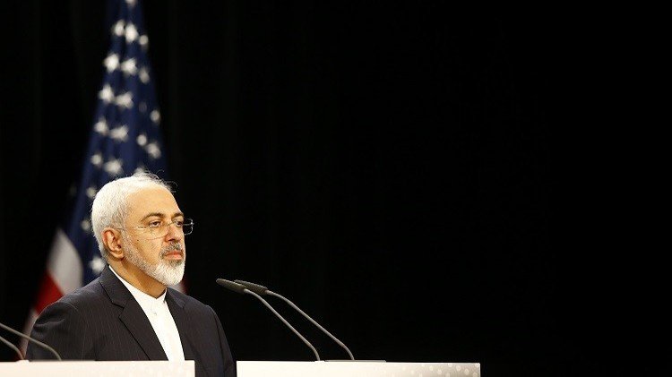 ظريف: تصريحات كارتر عن إمكانية استخدام القوة ضد إيران خطيرة