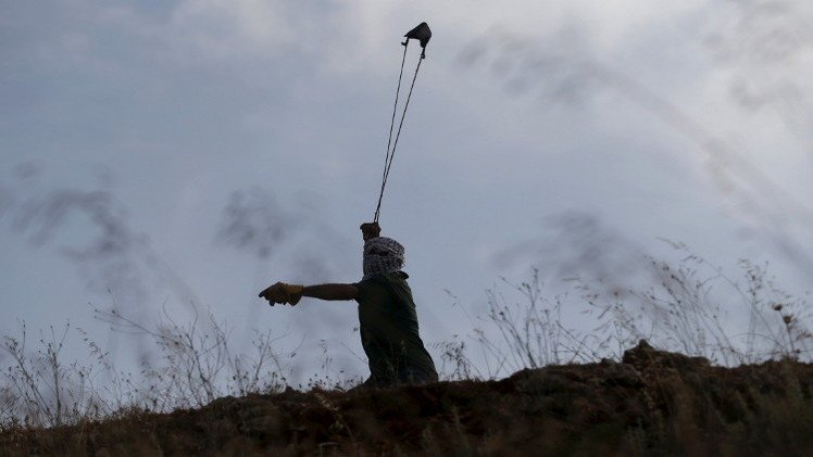 نادي الأسير الفلسطيني يستنكر تشديد العقوبة على ملقي الحجارة