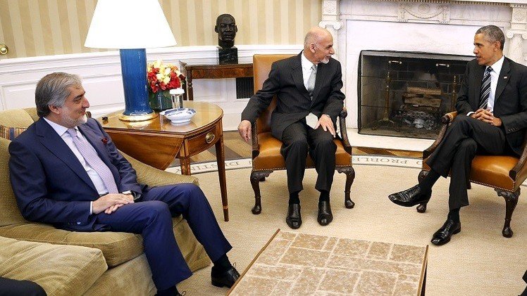 أوباما يبحث مع غني وعبد الله تعزيز أمن أفغانستان 