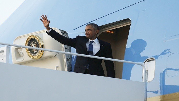 أوباما يزور مسقط رأس والده في بداية جولة إفريقية