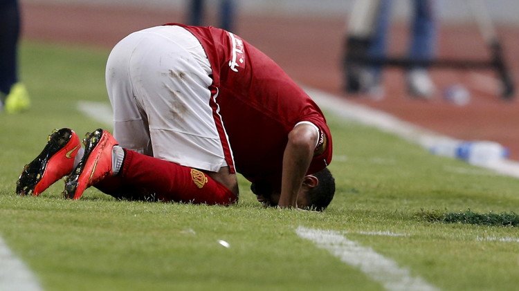 الأهلي يهزم النجم الساحلي في الكونفدرالية (فيديو)