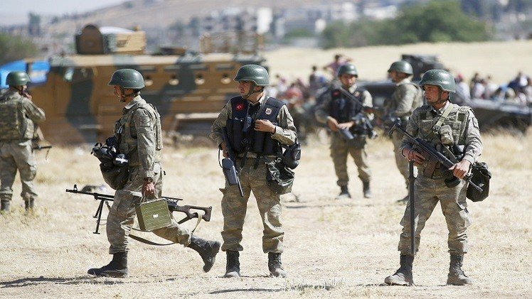 تركيا تقصف مواقع حزب العمال الكردستاني في شمال العراق 