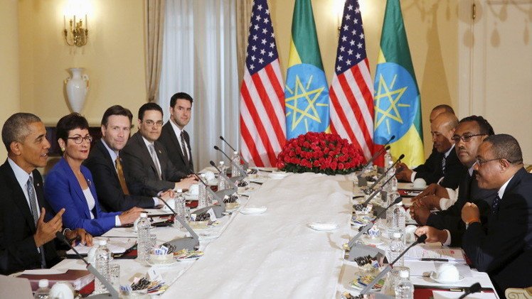 أوباما يتعهد بمواصلة الضغط على حركة الشباب الصومالية