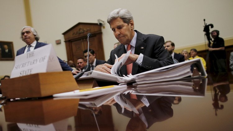كيري يحذر الكونغرس من مخاطر عدم تصديقه على الصفقة مع إيران