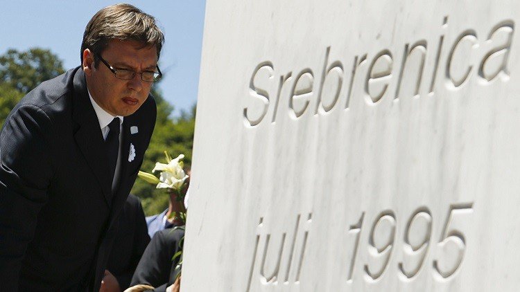 إصابة رئيس الوزراء الصربي خلال حادثة رشقه بالحجارة في سربرنيتسا                