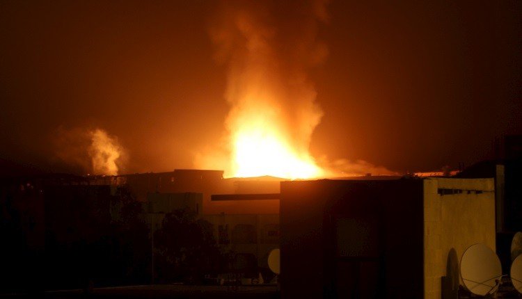اليمن.. مقتل 21 مدنيا في غارات للتحالف على صنعاء