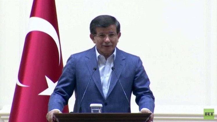 أنقرة تضع "العمال الكردستاني" و"داعش" بخانة الإرهاب وتعد بتعزيز استهدافهما