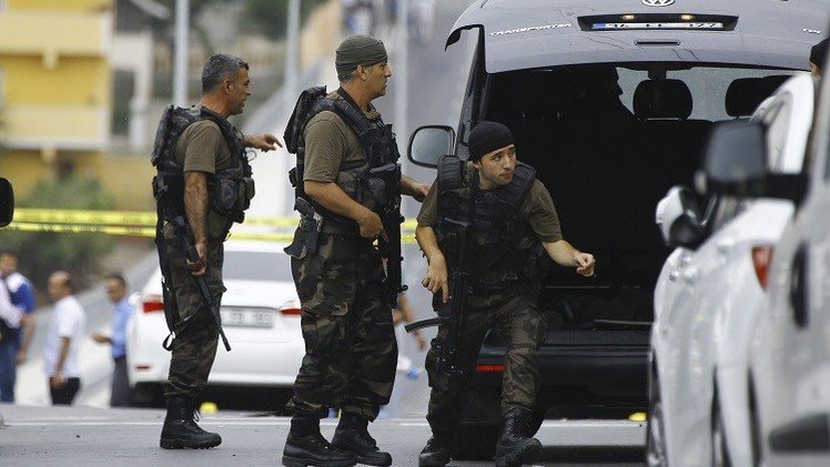 الاتحاد الأوروبي يصف تدهور الوضع الأمني في تركيا بالمؤسف