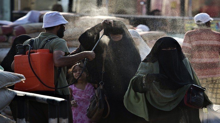 مصر.. موجة الحر تودي بحياة 76 شخصا (فيديو)