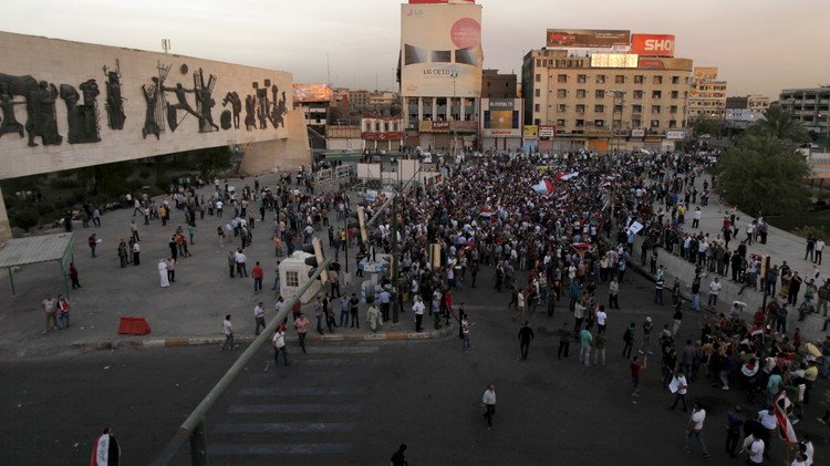 تظاهرات جديدة في العراق والعبادي يدعو إلى استقلال القضاء