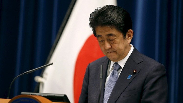 رئيس وزراء اليابان يعترف بأن بلاده سببت "معاناة لا حصر لها" أثناء الحرب العالمية الثانية