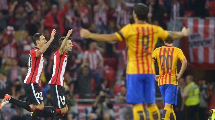 فيديو .. بيلباو يتقدم على برشلونة بهدف عالمي