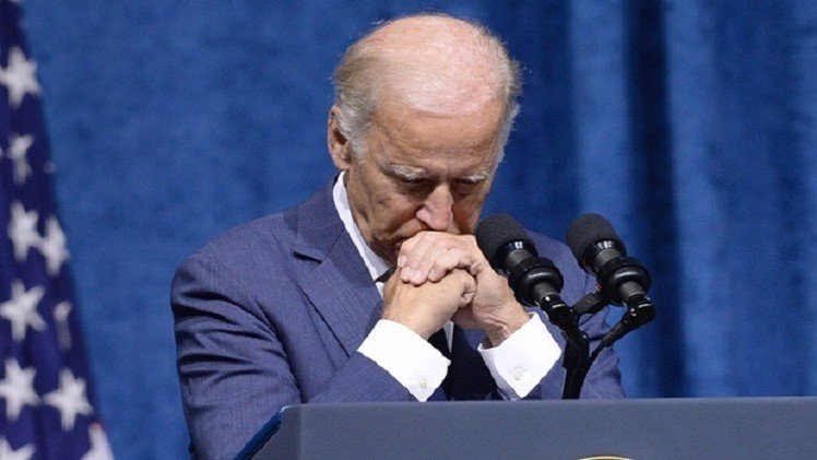 بايدن: مهاجم عناصر البحرية الأمريكية "مجاهد منحرف"