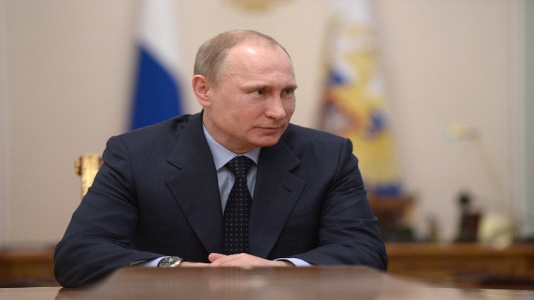 بوتين يبحث في القرم تطوير السياحة الروسية
