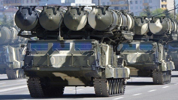 موسكو: صفقة توريد صواريخ 