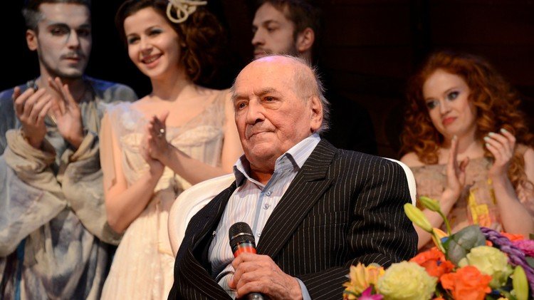 وفاة فنان الشعب السوفيتي ليف دوروف