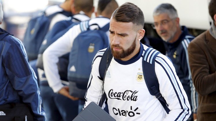 رسميا .. مانشستر سيتي يحسم صفقة لاعب الخفافيش أوتاميندي (صور)