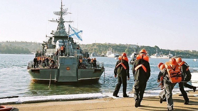 تدريبات روسية صينية مشتركة في بحر اليابان (فيديو)