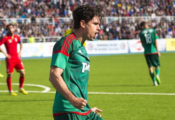 لوكوموتيف يتجاوز أوفا بثلاثية في الدوري الروسي