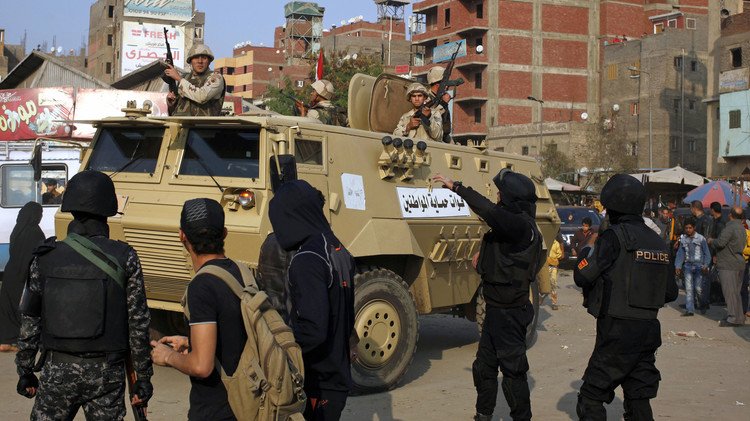 مقتل شرطيين وإصابة 24 بتفجير شمال مصر