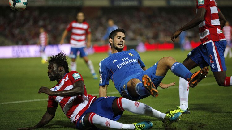 إيبار يحرز ثلاثية في مرمى غرناطة ويتصدر الليغا