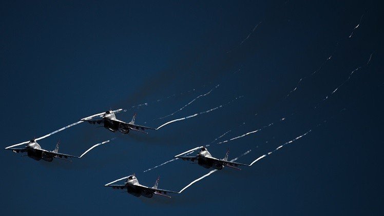  بوتين: معرض ماكس 2015 سيكون مفتوحا للشركاء 