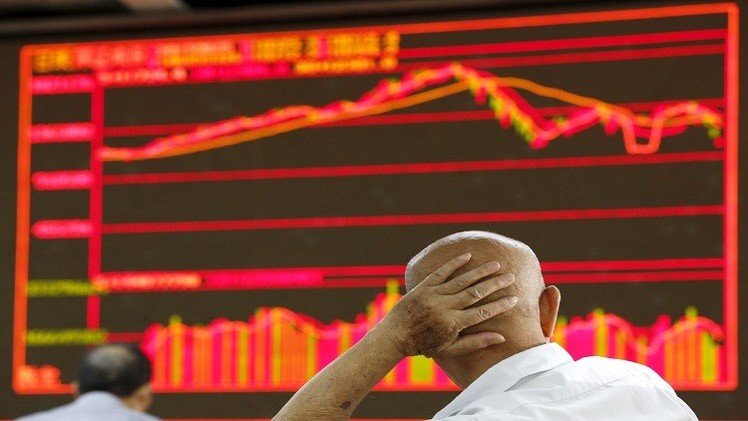 الأسهم الصينية تهبط مواصلة تكبد خسائرها 