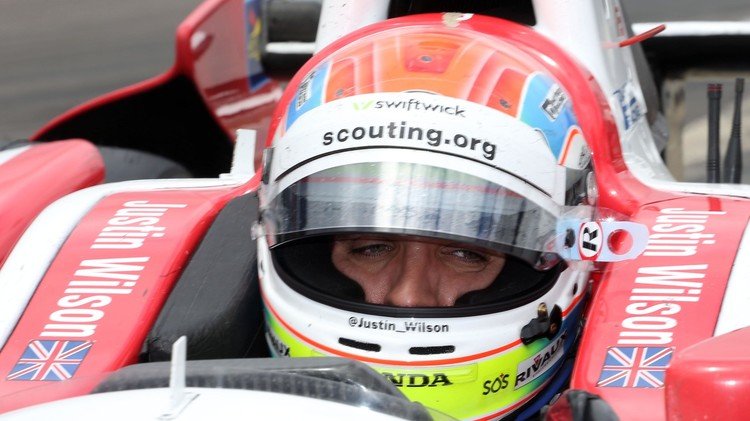 وفاة السائق البريطاني غاستن ويلسون في سباقات أندي كار(فيديو)