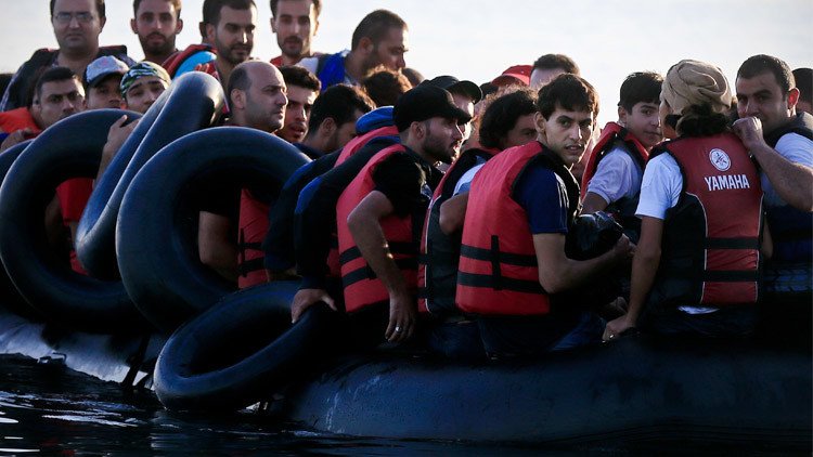 21 ألف مهاجر وصلوا بحرا إلى اليونان في أسبوع واحد