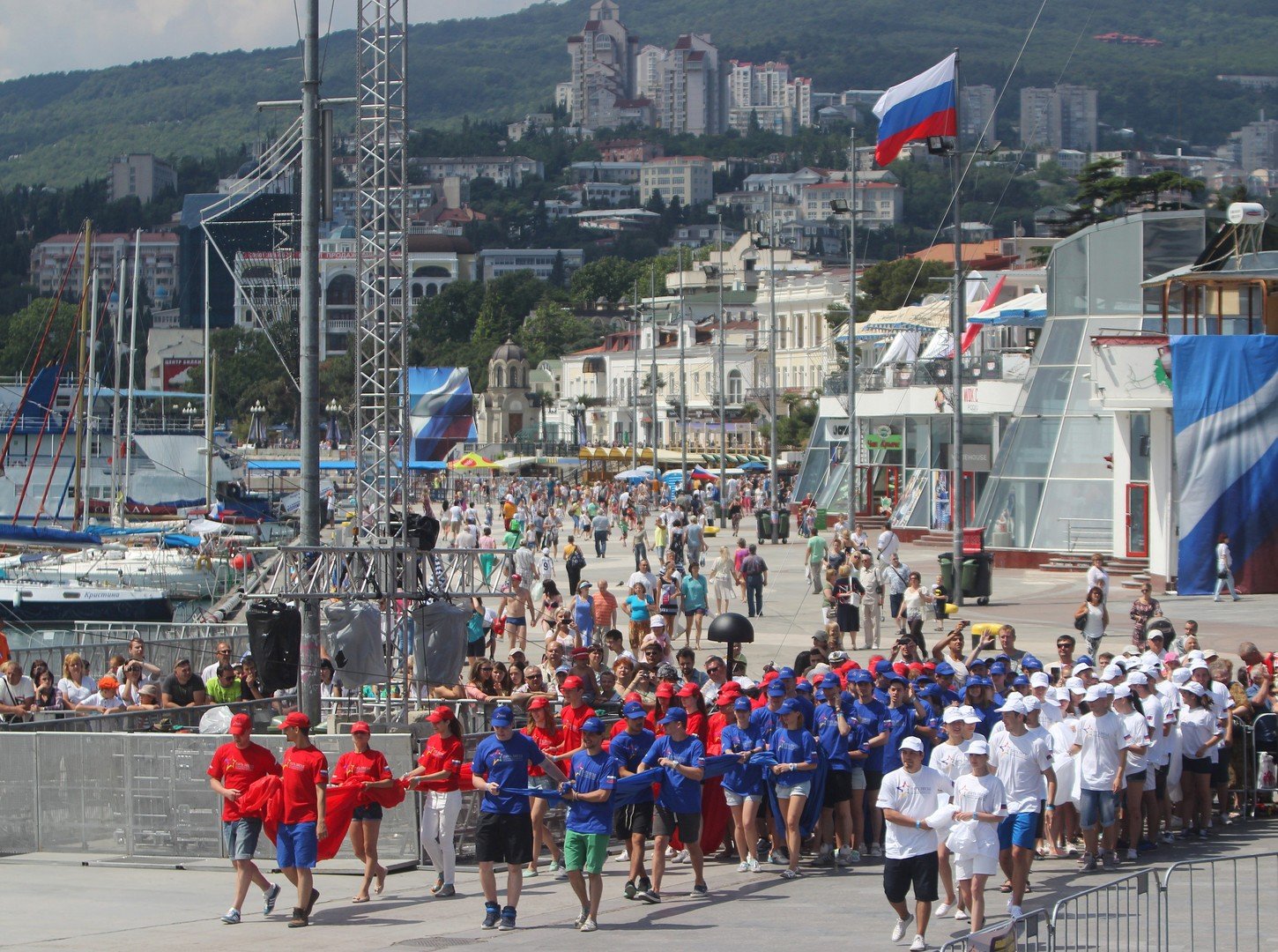 علم الدولة للاتحاد الروسي