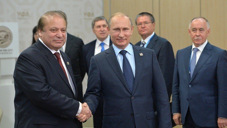 صحيفة أمريكية: باكستان تستدبر واشنطن وتستقبل موسكو