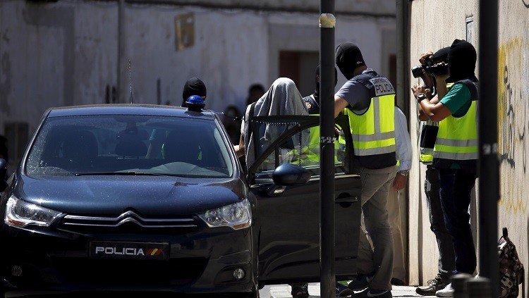 توقيف 14 شخصا في عملية أمنية إسبانية مغربية (فيديو)