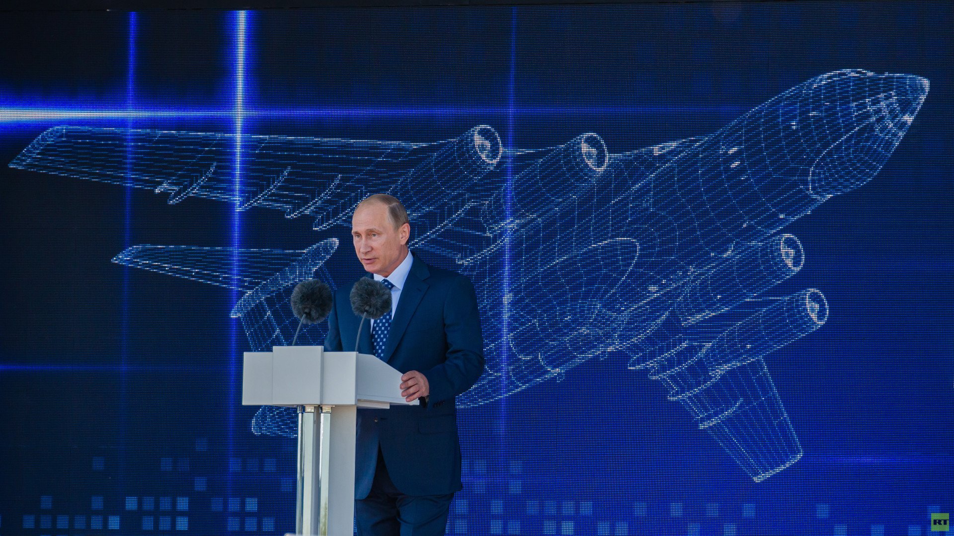 الرئيس الروسي فلاديمير بوتين يلقي كلمة في مراسم افتتاح المعرض