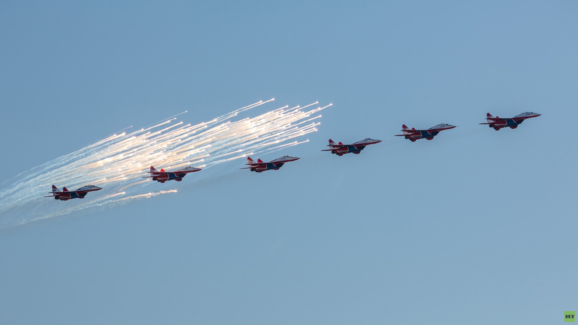 فريق الطيران البهلواني "خطاطيف"