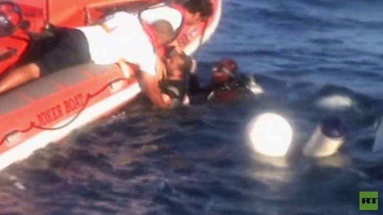 انتشال 82 جثة لمهاجرين قرب سواحل ليبيا