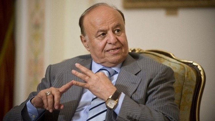 هادي يطلب من التحالف العربي تكثيف ضرباته على تعز