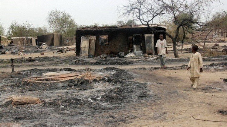 نيجيريا.. مقتل نحو 100 شخص أغلبهم غرقا إثر هجوم شنته 