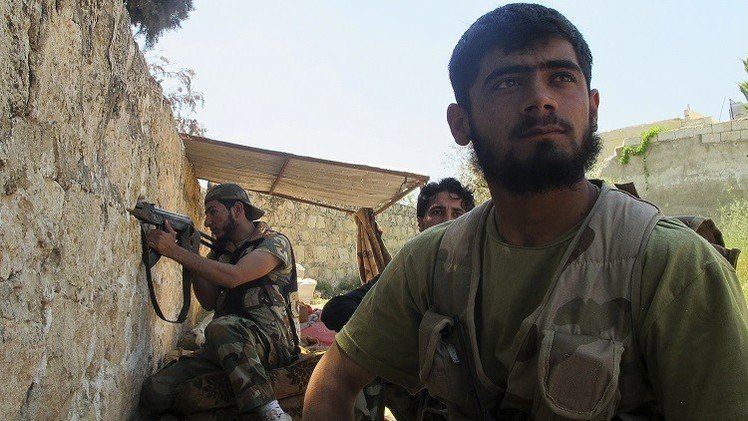 الفرقة "30" تعتزم إدخال 1500 من مسلحيها إلى سوريا