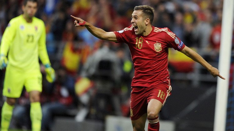 إسبانيا تطيح بسلوفاكيا وتتصدر مجموعتها في تصفيات اليورو