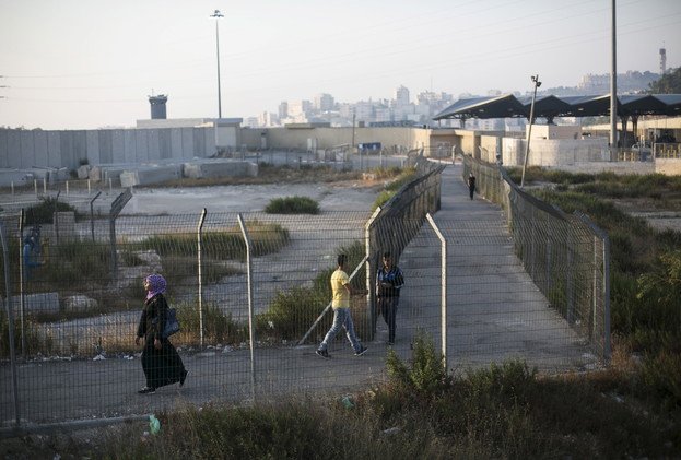 نتانياهو: إسرائيل أصغر من أن تستوعب اللاجئين السوريين