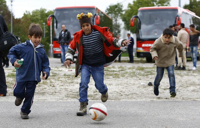 حملة رياضية أوروبية ضخمة لدعم اللاجئين