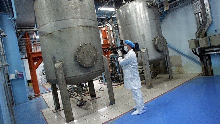 روسيا وإيران تبحثان كيفية سحب اليورانيوم من الأخيرة