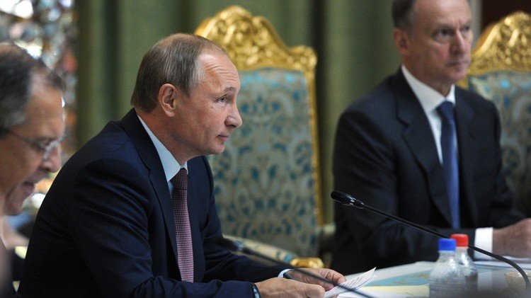 بوتين: روسيا قدمت وستقدم المساعدة لسوريا في مكافحة الإرهاب