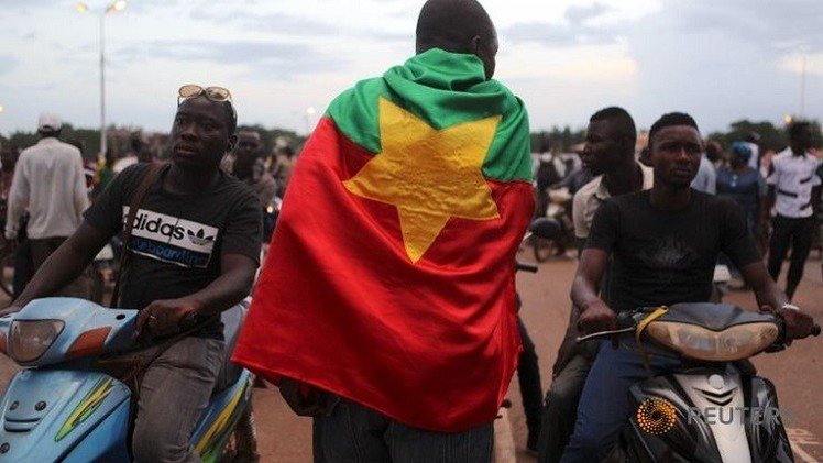 السفارة الفرنسية تستقبل الرئيس الانتقالي لبوركينا فاسو