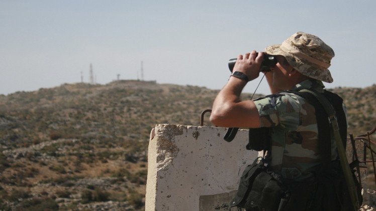 الجيش اللبناني يقصف جرود عرسال ويدمر مركزا لـ