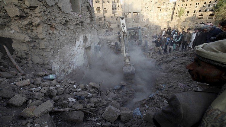 11 قتيلا في قصف للتحالف على إدارة الأمن في القاعدة وسط اليمن