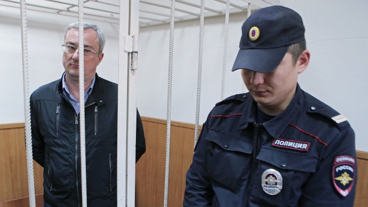 محكمة روسية تقرر حبس رئيس إقليم روسي بعد اتهامه بتشكيل عصابة إجرامية 