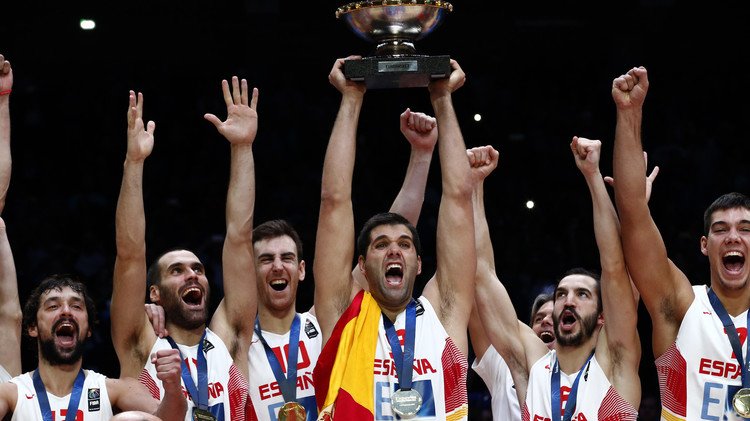 إسبانيا تتوج ببطولة أوروبا لكرة السلة للمرة الثالثة